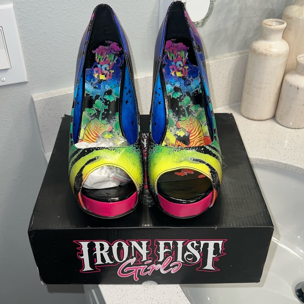 RARE ZEBRA MULTICOLOR HEELS from Torrid Multicolor Women's Heels - Picture 3 of 7